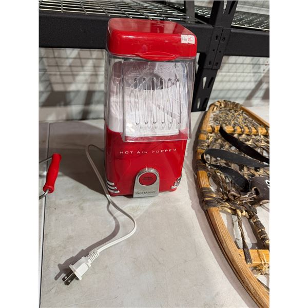 Popcorn maker