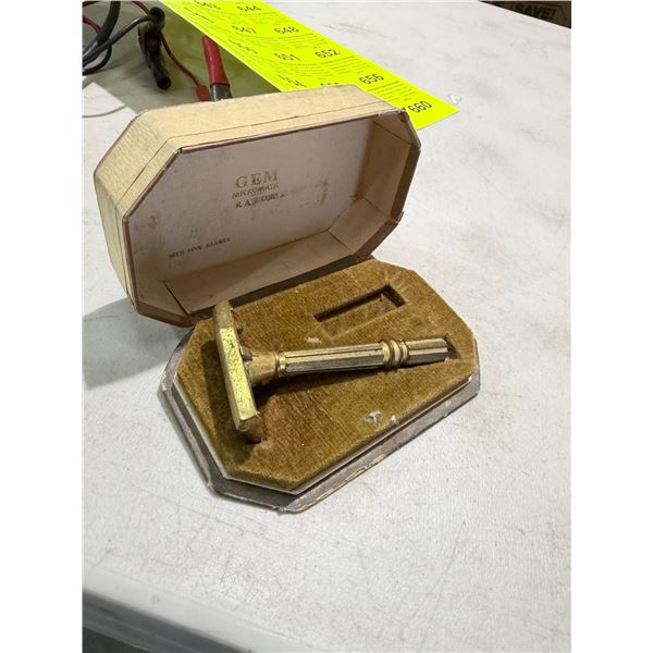 GEM micro Matic razor