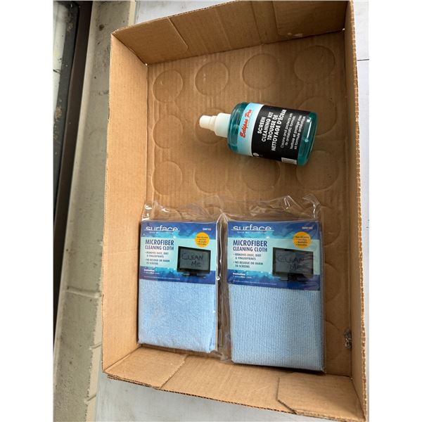 Microfiber, cleaning cloth and screen cleaning spray