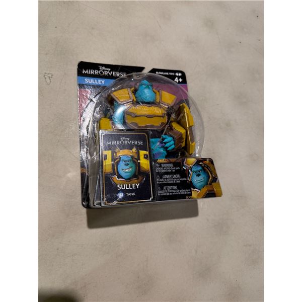 Disney mirror versus Sully tank