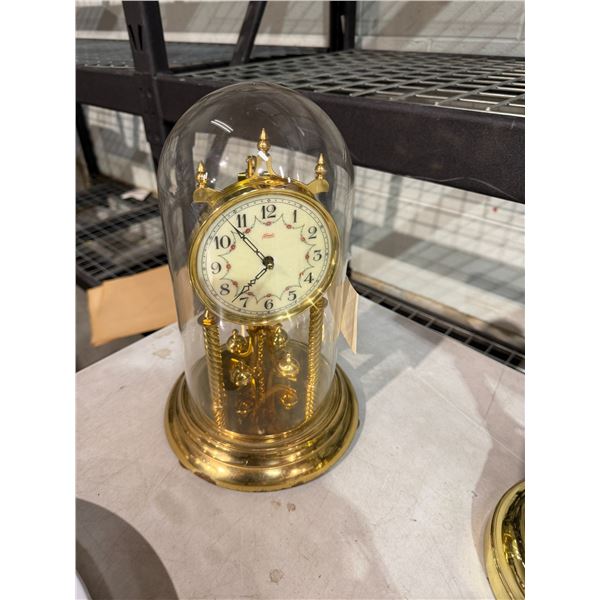 Anniversary clock