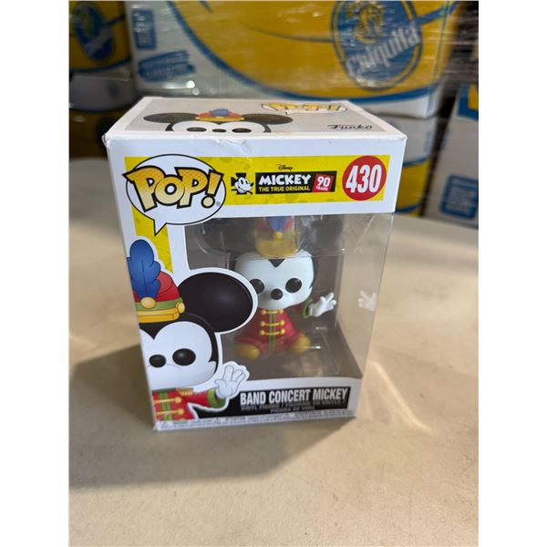 POP Mickey band concert Mickey