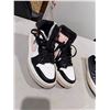Image 1 : Nike size 9