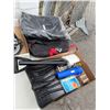 Image 1 : Emergency car kit