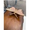 Image 2 : Butterfly decor