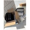 Image 1 : Baking pans