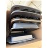 Image 3 : Baking pans