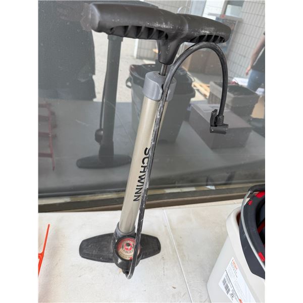 Schwinn bike pump