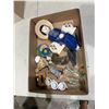 Image 1 : Assorted collectibles