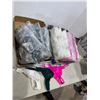 Image 1 : Extra large thongs, three colors