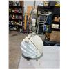 Image 1 : Pottery lamp
