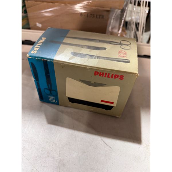 Phillips scissor and knife sharpener