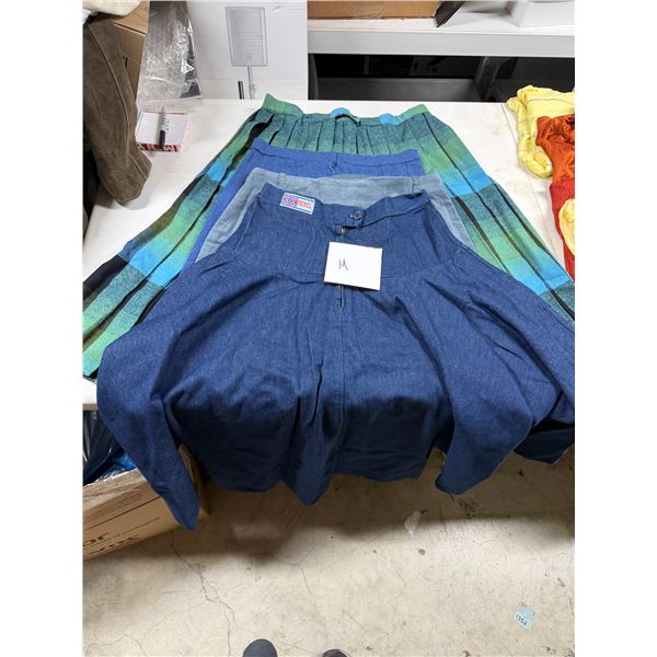 Vintage skirts size medium