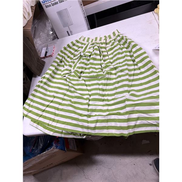 Vintage skirt with bows