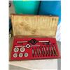 Image 1 : Dormer tap and die it