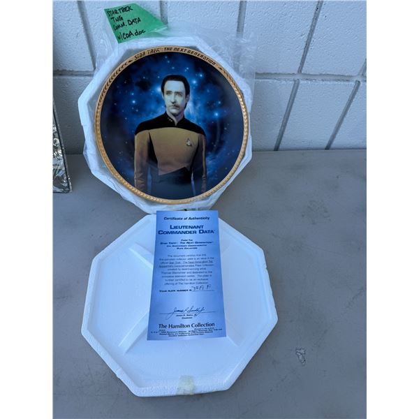 Star Trek TNG  COMM. Data.