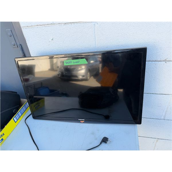 Samsung TV 28 inch