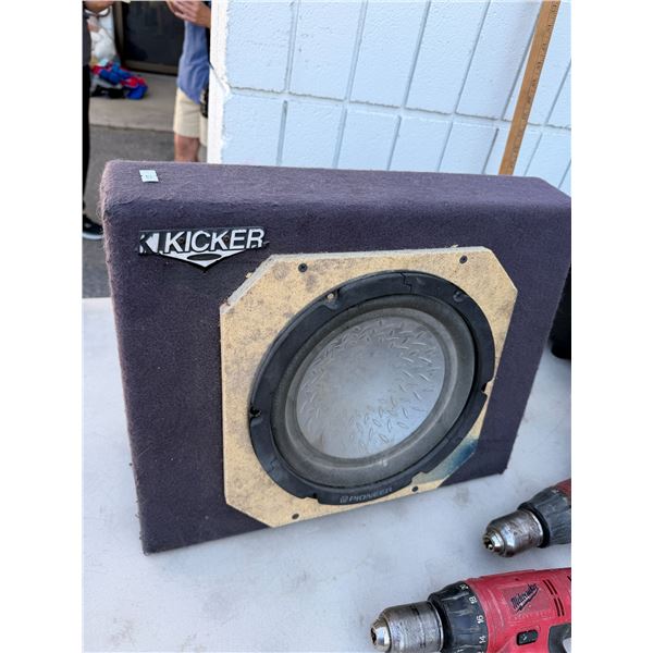 Pioneer kicker speaker