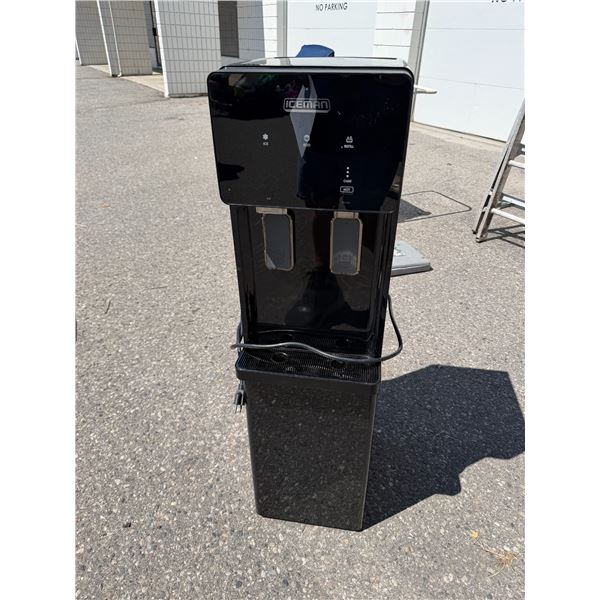 Iceman, hot and cold water and ice machine