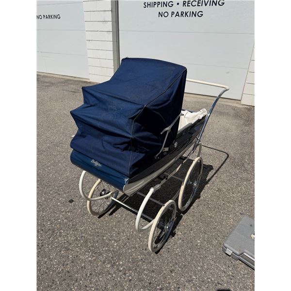 Antique pedigree, Stroller
