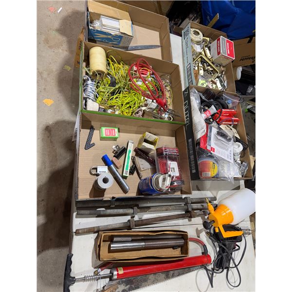 Assorted garage related items