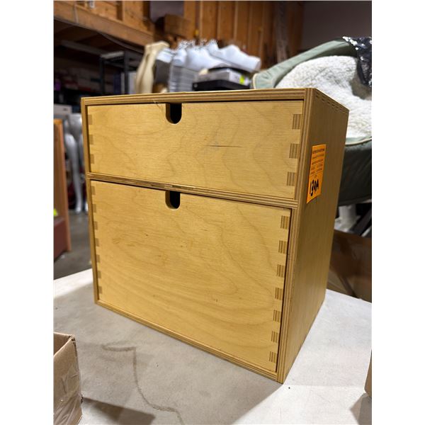 Wood box 11x8x11