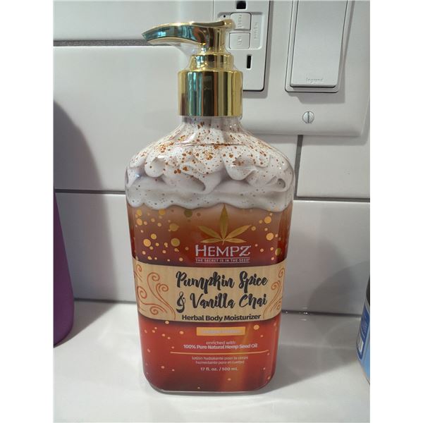 HEMPZ pumpkin slice and vanilla chai, herbal body moisturizer