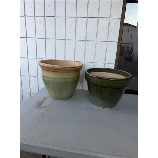 2 planters