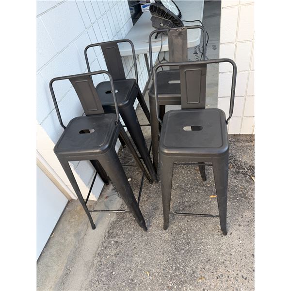 4 stools 30 inches to seat