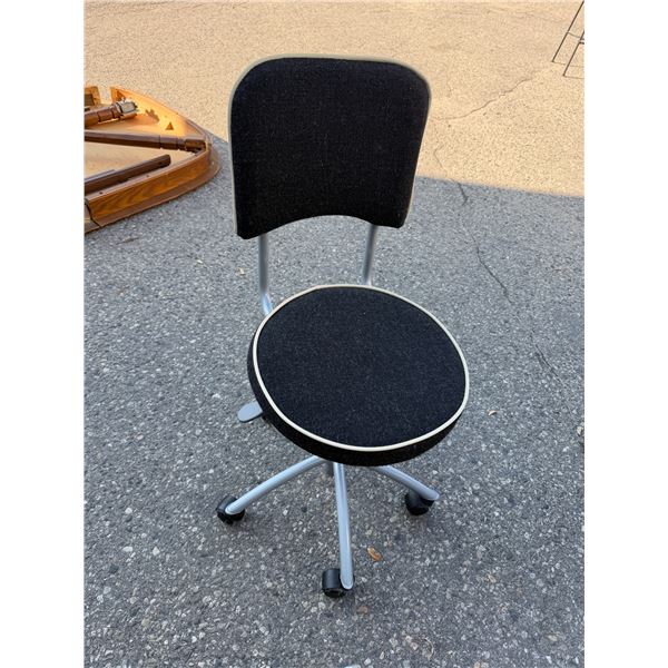 Steno chair