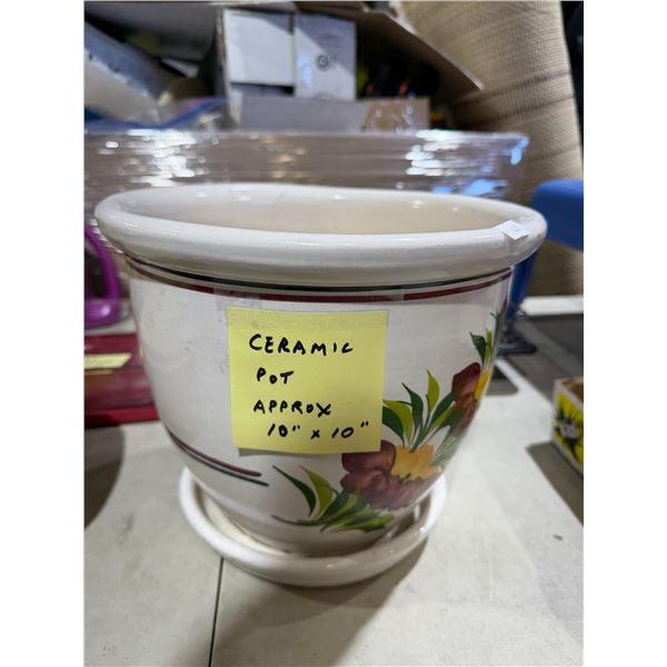 Ceramic pot approximately 10 x 10