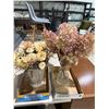 Image 1 : Vases with dried flowers