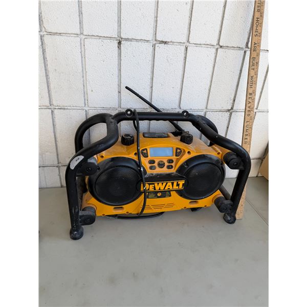 DeWalt radio