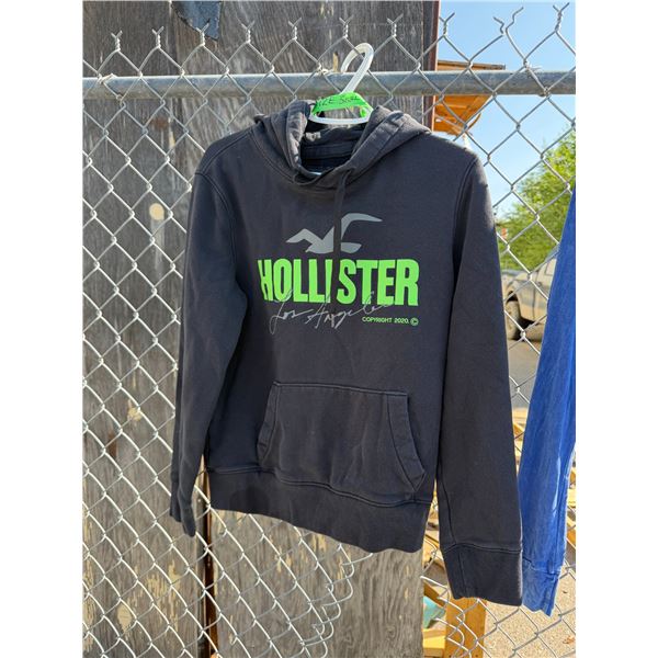 HOLLISTER