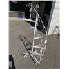 Image 1 : Plant stand
