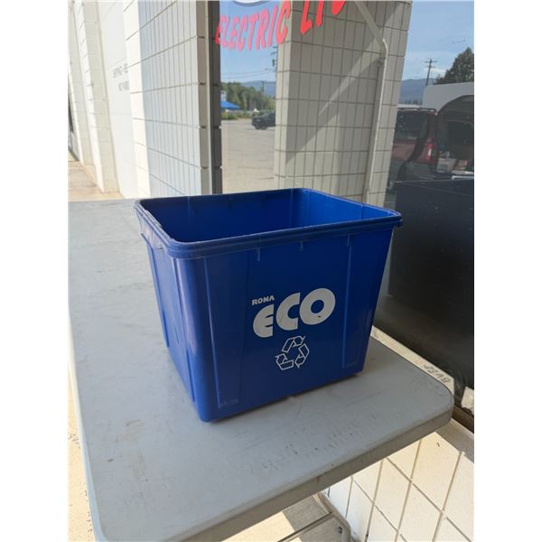 Recycling bin