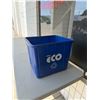 Image 1 : Recycling bin