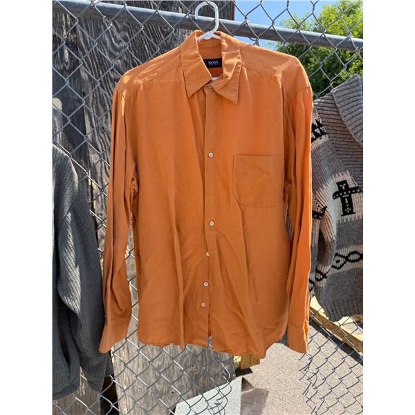 Hugo boss shirt size large?