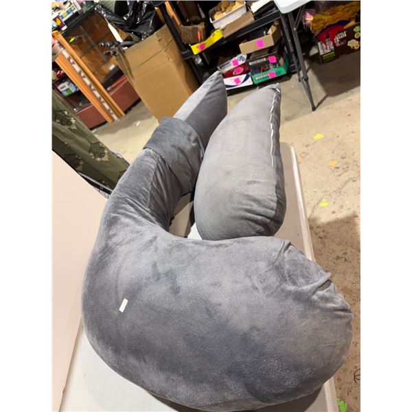 Body pillow pillows