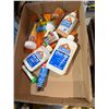 Image 1 : Assorted glue