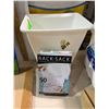 Image 1 : Garbage can and bag