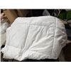 Image 1 : king duvet