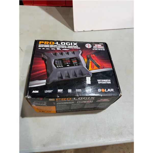 Intelligent battery charger/maintainer