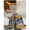 Image 1 : FJ 40 headlights and buckets