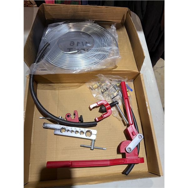 Brake line flaring tool