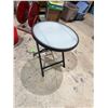 Image 1 : Patio side table
