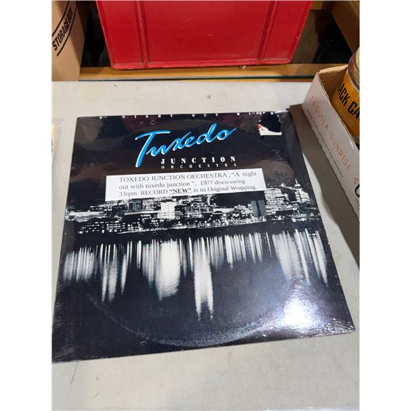 Tuxedo record