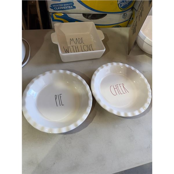 Rae Dunn  baking dishes
