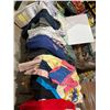 Image 1 : Assorted clothing