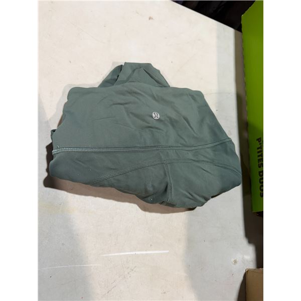 Lululemon size 4 pants